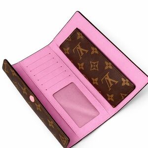 NEW Women's Wallet